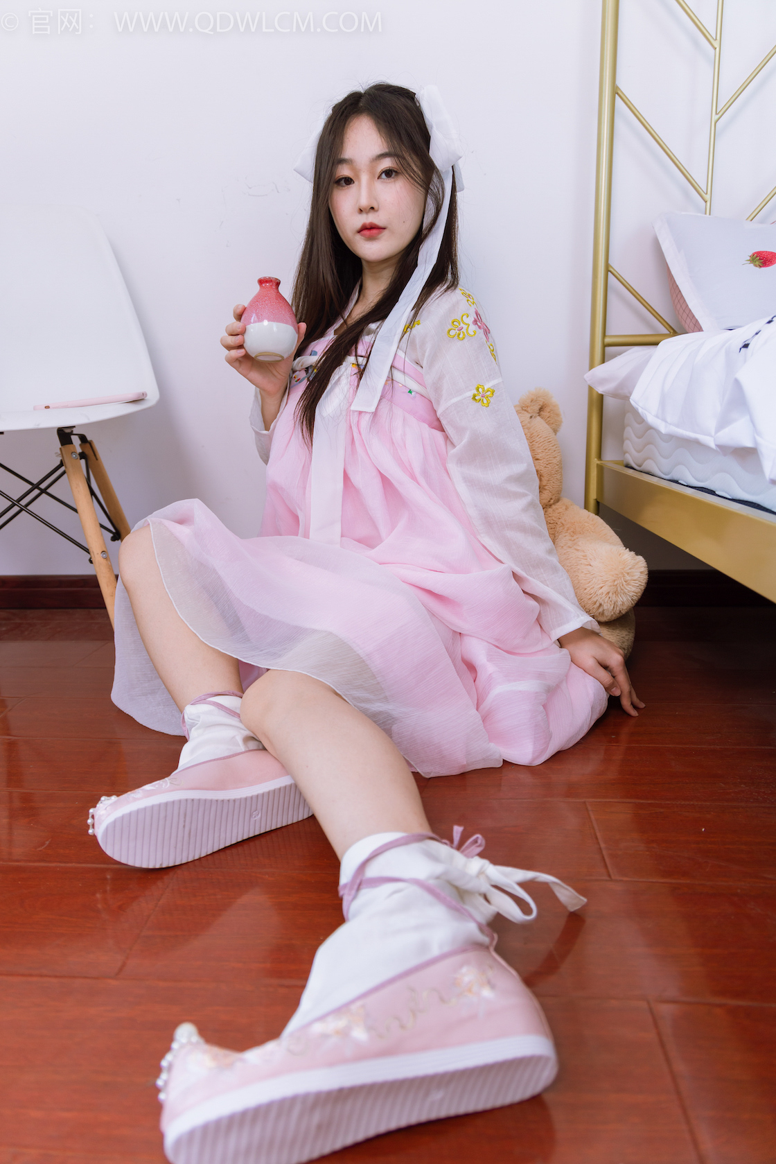 物恋传媒 - NO.1484期 《美兔》 汉服，布鞋，白色足袋