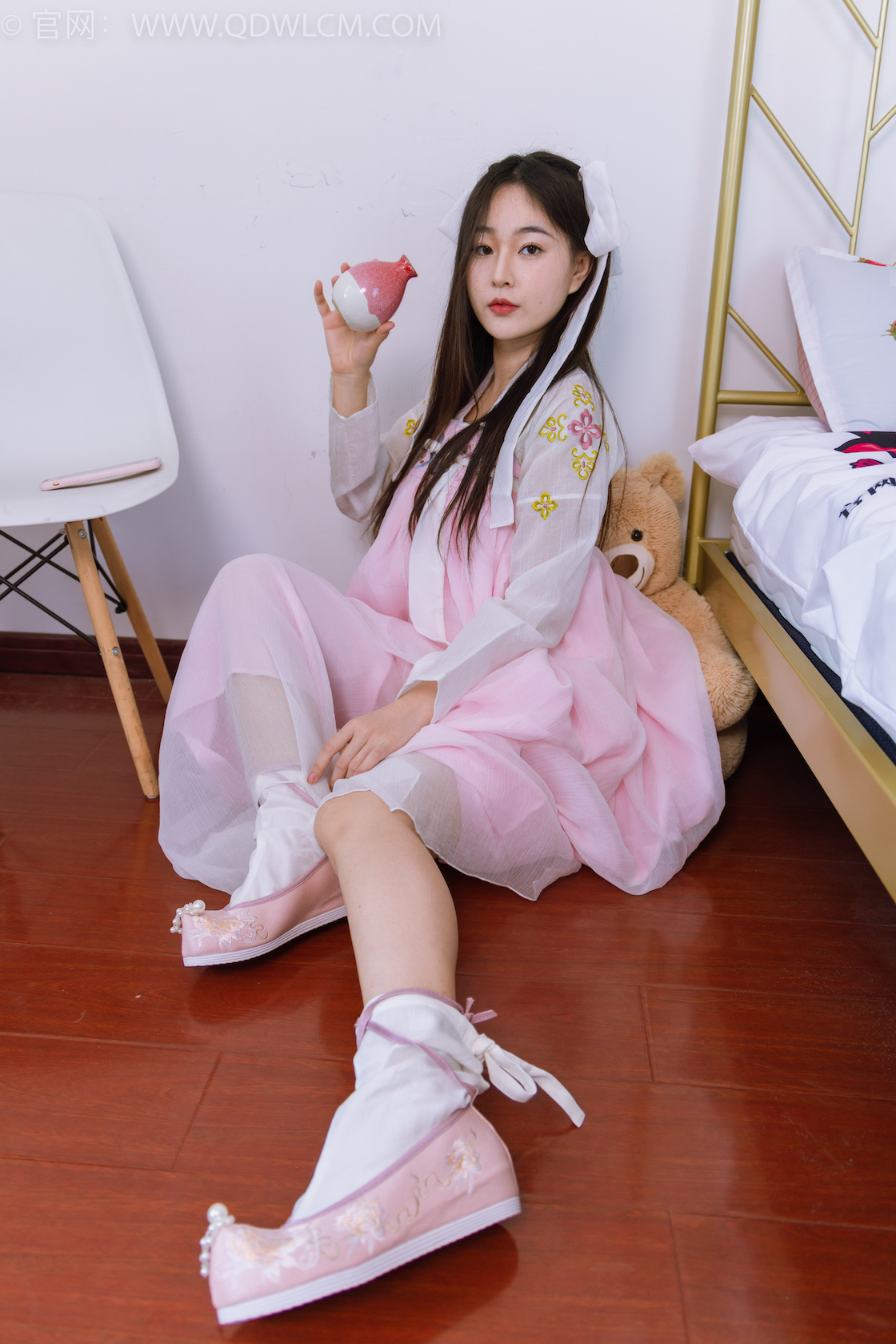 物恋传媒 - NO.1484期 《美兔》 汉服，布鞋，白色足袋