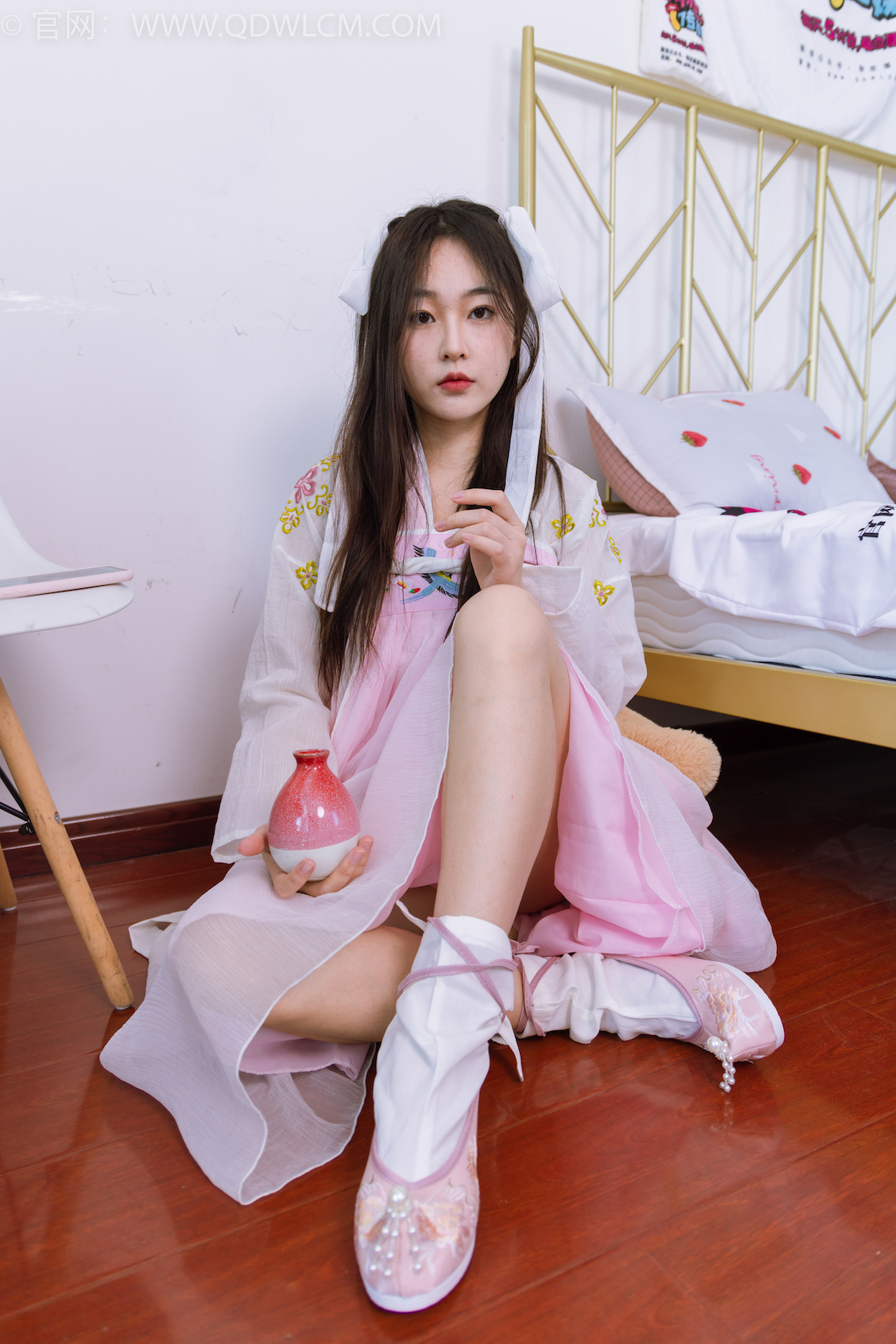 物恋传媒 - NO.1484期 《美兔》 汉服，布鞋，白色足袋