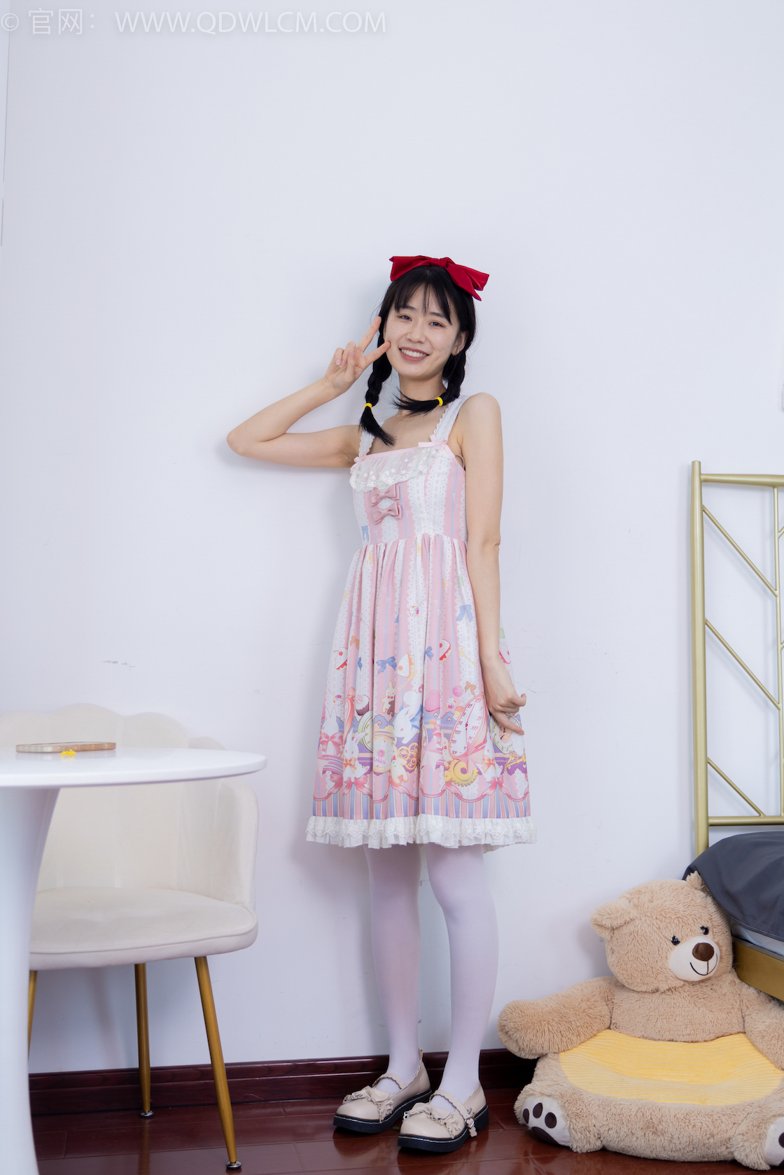 物恋传媒 - NO.1634期 《菜菜》 皮鞋，厚白丝，Lolita裙子