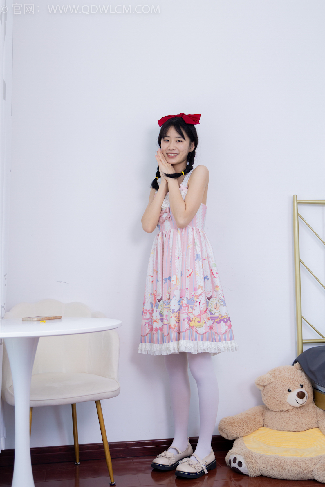 物恋传媒 - NO.1634期 《菜菜》 皮鞋，厚白丝，Lolita裙子