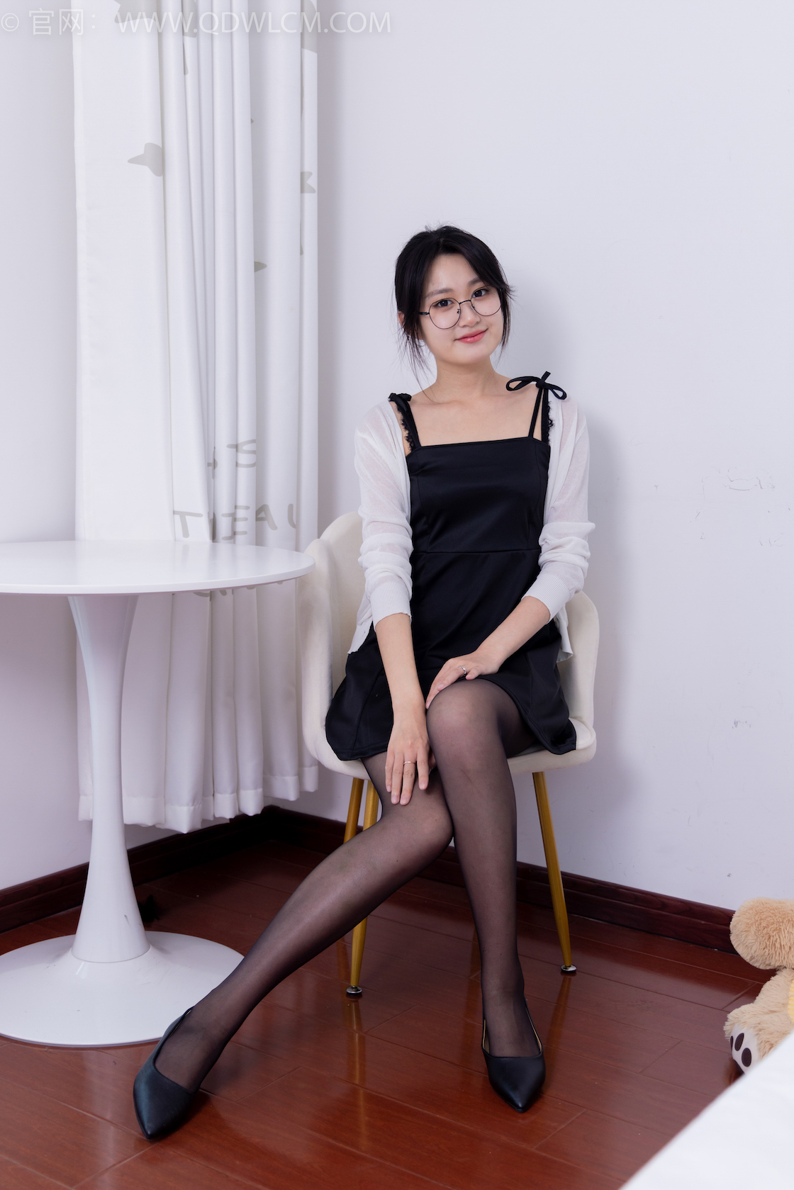 资讯|物恋传媒 &#8211; NO.1651期 《小敏》 平底鞋，黑丝[脚尖微加固款]，皮筋绑脚老头乐挠脚剧情