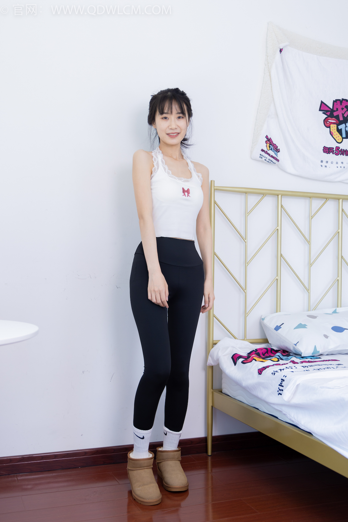 资讯|物恋传媒 &#8211; NO.1814期 《菜菜》 雪地靴，白棉袜，瑜伽裤