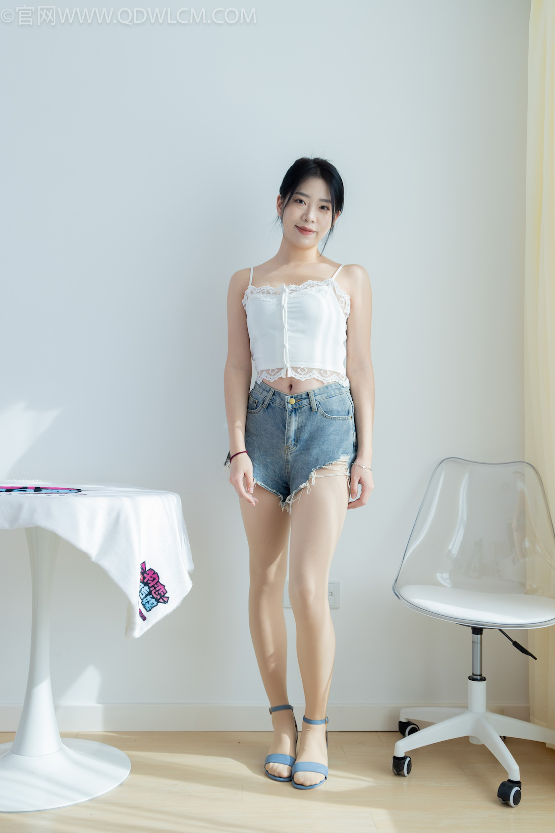 资讯|物恋传媒 &#8211; NO.1915期 《小谷》 凉鞋，厚肉丝