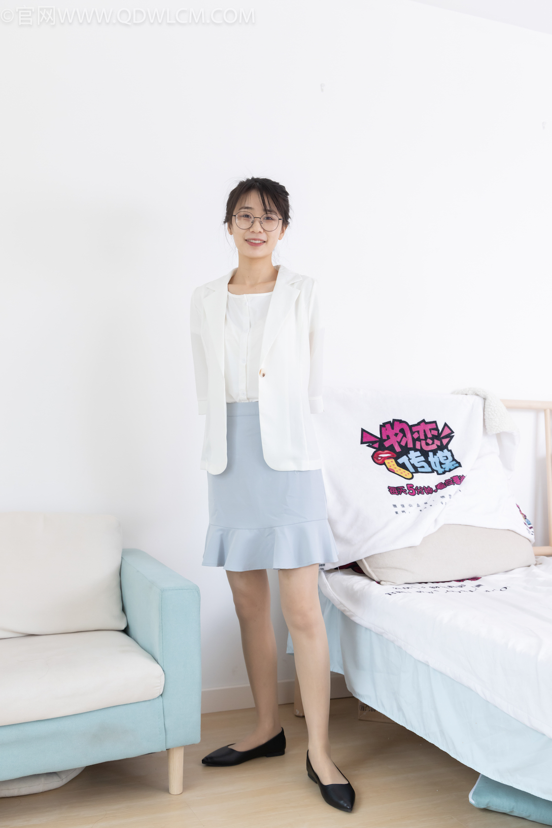 资讯|物恋传媒 &#8211; NO.1994期 《菜菜》 平底鞋，肉丝[脚尖加固款]，丝袜脚玩笔袋剧情