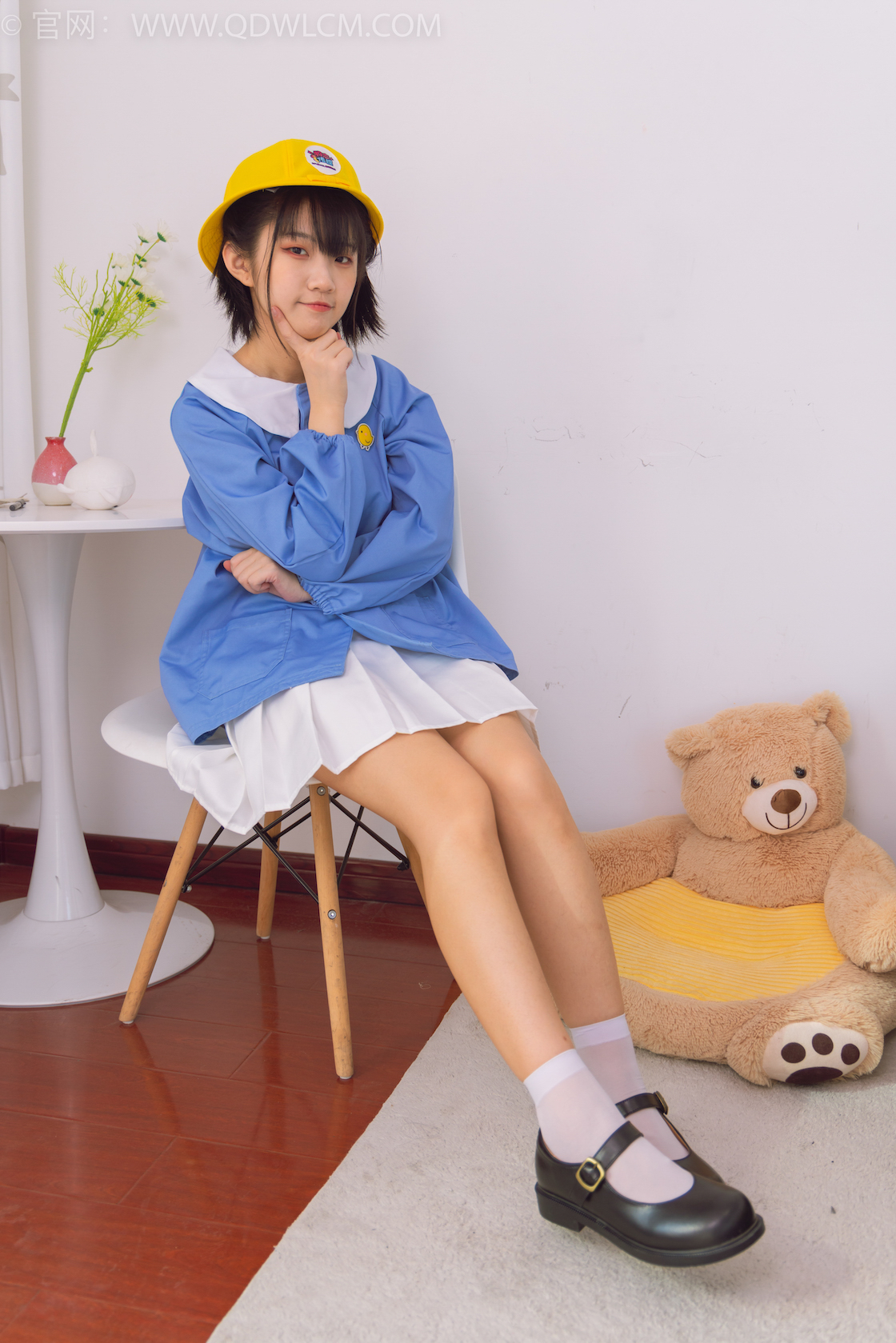 资讯|物恋传媒 &#8211; NO.1460期 《暗月》 黑皮鞋，短白丝[脚尖透明款]，裸足[少量]