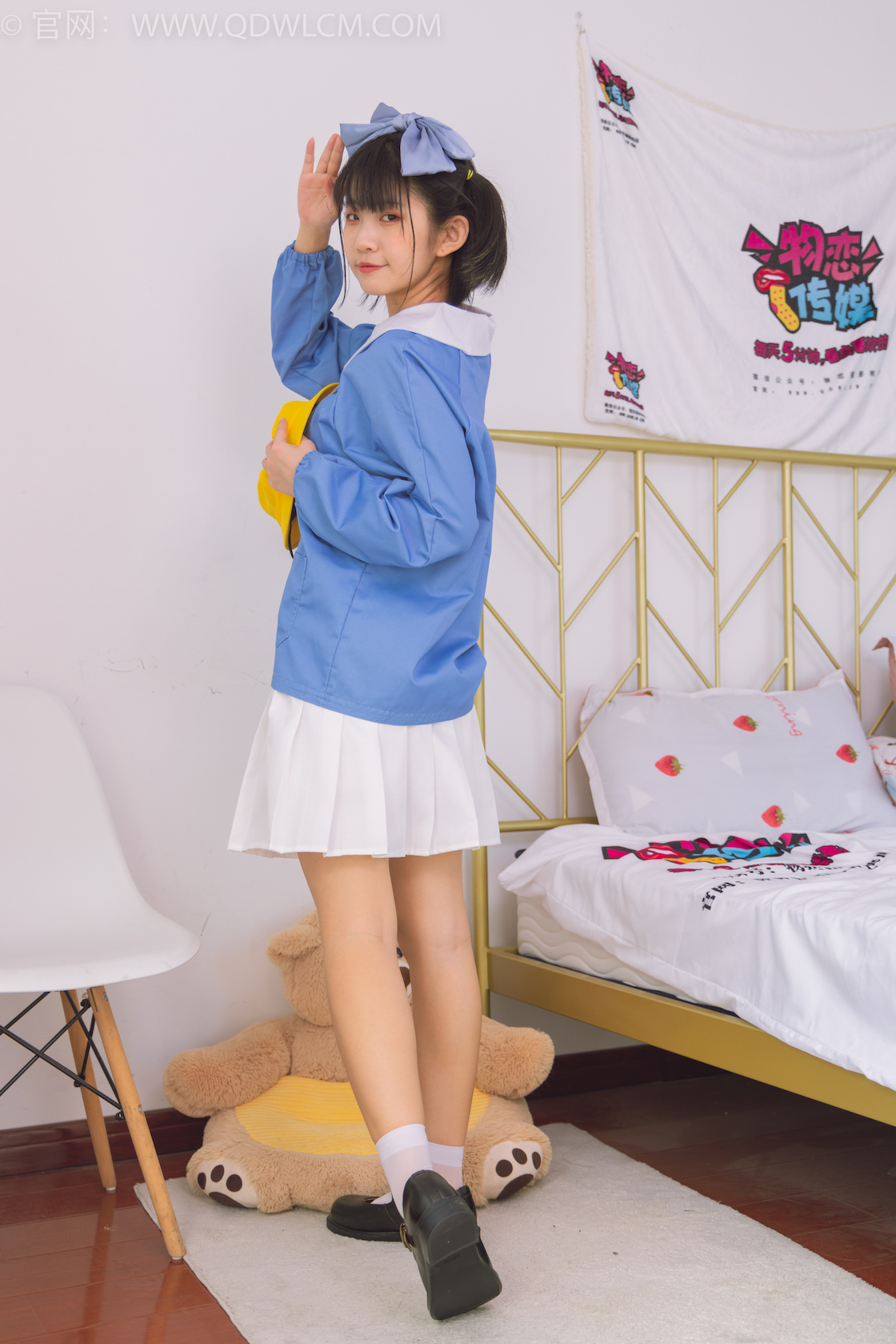 资讯|物恋传媒 &#8211; NO.1460期 《暗月》 黑皮鞋，短白丝[脚尖透明款]，裸足[少量]