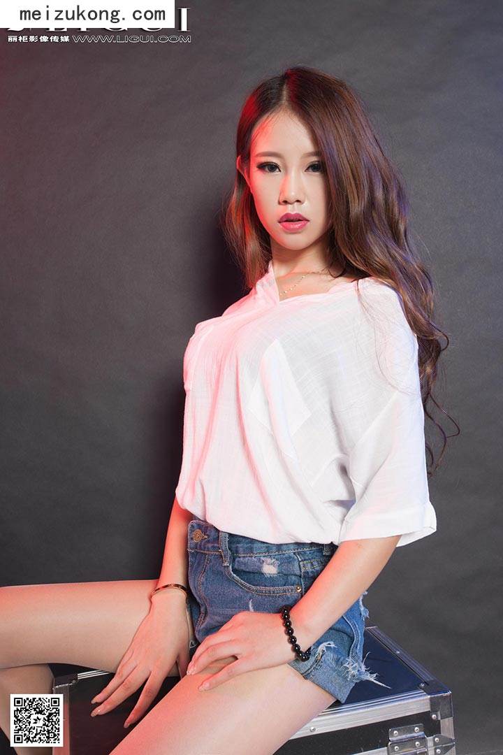 资讯|Ligui丽柜 &#8211; 2015.10.05 网络丽人 Model 语寒 [49P-63.4MB]