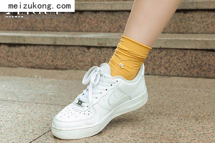 资讯|Ligui丽柜 &#8211; 2018.10.24 网络丽人 Model 筱筱 [57p-39M]