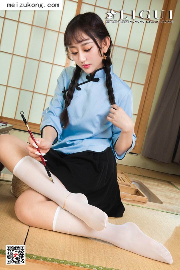 Ligui丽柜 - 2021.08.02 [丝情袜意] 小熊 [82p-100M]