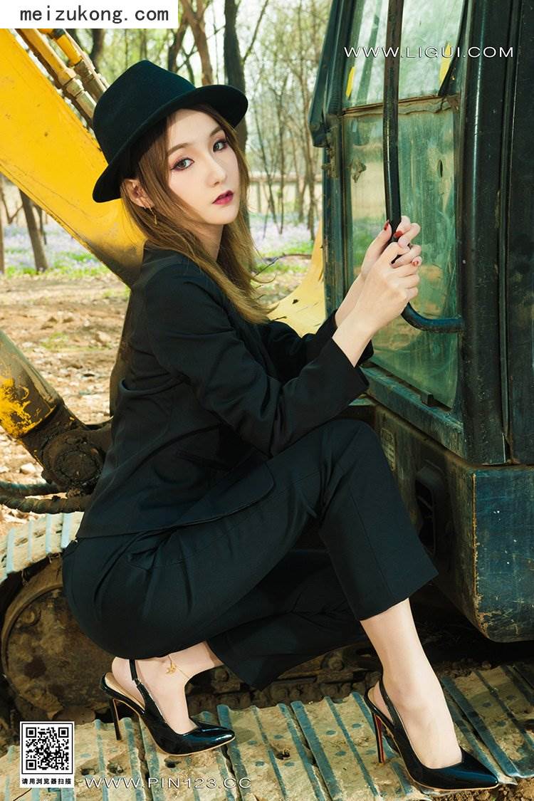 资讯|Ligui丽柜 &#8211; 2023.04.10 [野外柑丝] 心心 [59p-79M]