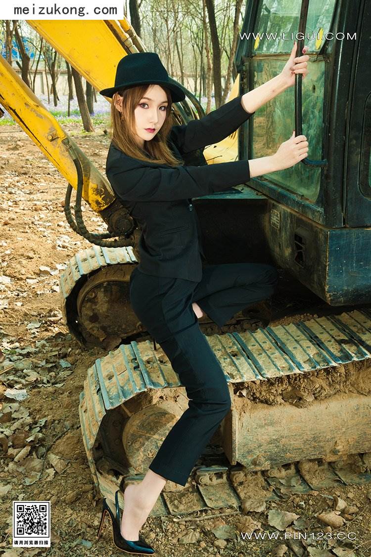 资讯|Ligui丽柜 &#8211; 2023.04.10 [野外柑丝] 心心 [59p-79M]