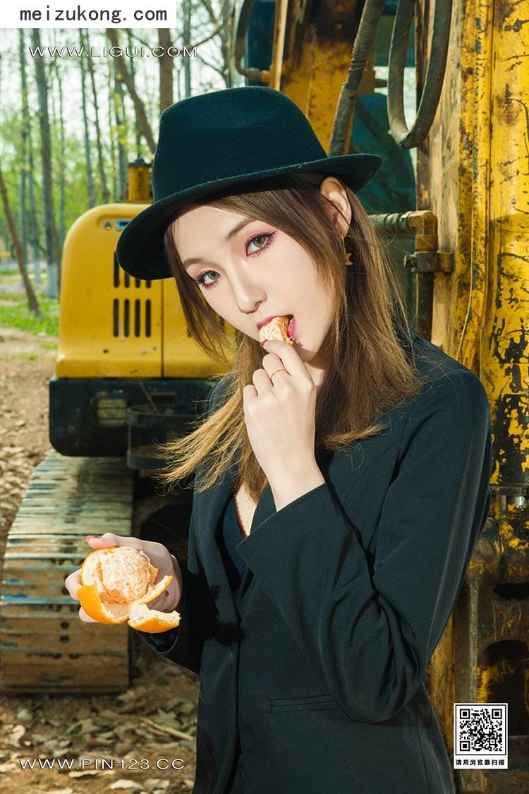 资讯|Ligui丽柜 &#8211; 2023.04.10 [野外柑丝] 心心 [59p-79M]