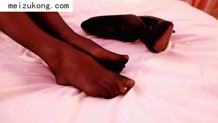 资讯|Ligui丽柜 &#8211; 2022.04.13 HD视频[美腿美足系列] 团子 [1V-926M]