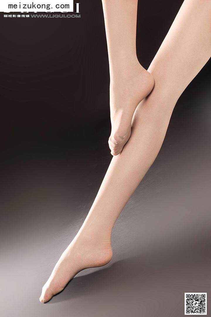 资讯|Ligui丽柜 &#8211; 2014.11.30 网络丽人 Model 可馨 [38P-116MB]