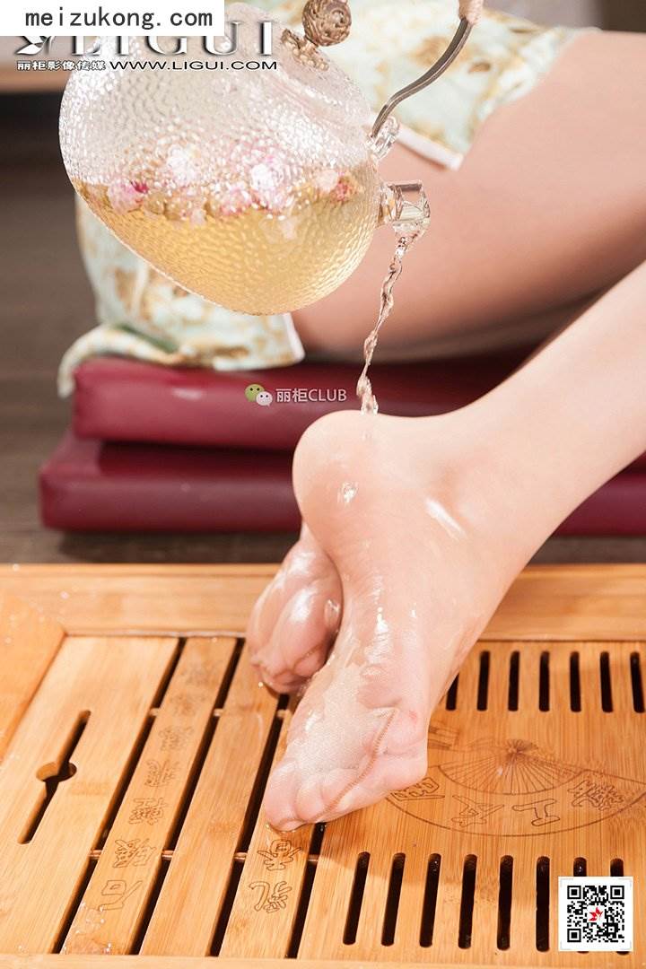 Ligui丽柜 - 2017.11.11 网络丽人 Model 淇淇 [45p-50M]