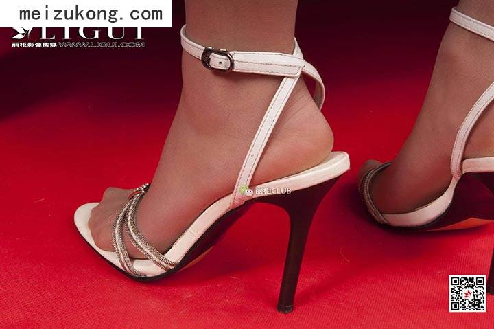 Ligui丽柜 - 2018.07.15 经典回顾 Model 璐璐 [63p-35M]