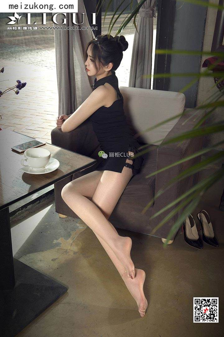 Ligui丽柜 - 2018.05.10 网络丽人 Model 小戈 [45p-38M]
