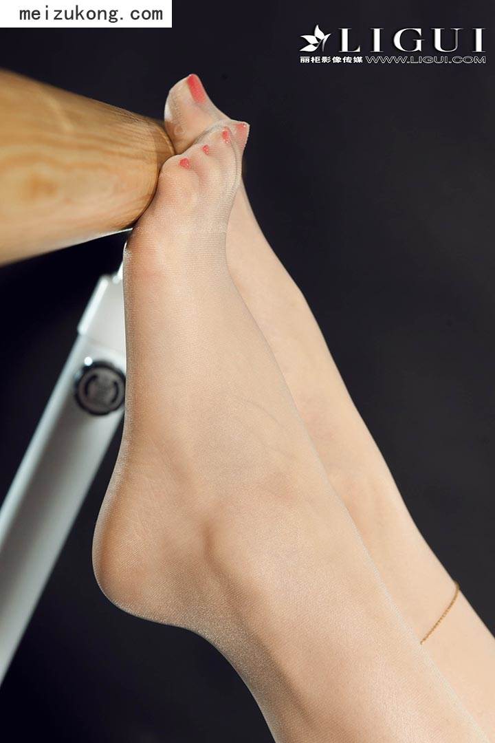 资讯|Ligui丽柜 &#8211; 2018.09.05 网络丽人 Model 雪糕 [52p-19M]