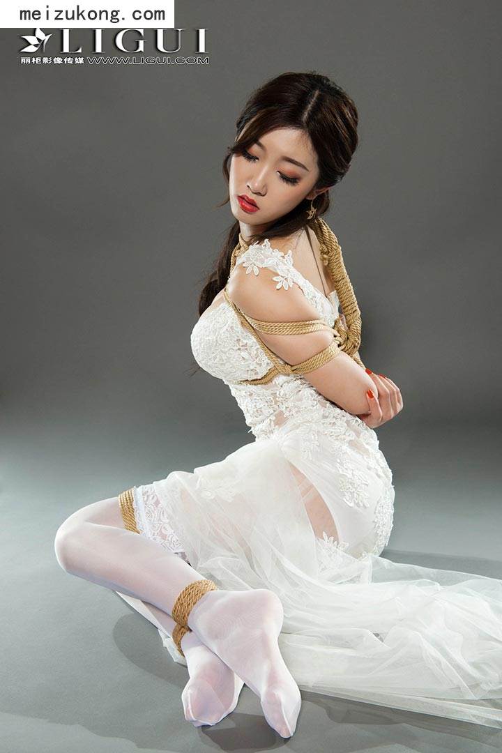 Ligui丽柜 - 2018.08.24 精品图集 筱筱 [79p-33M]