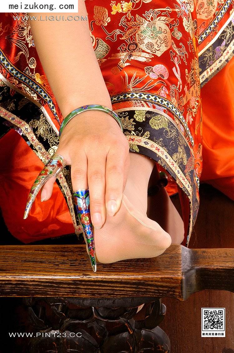 资讯|Ligui丽柜 &#8211; 2022.12.07 [经典回顾] 希希 [63p-99M]