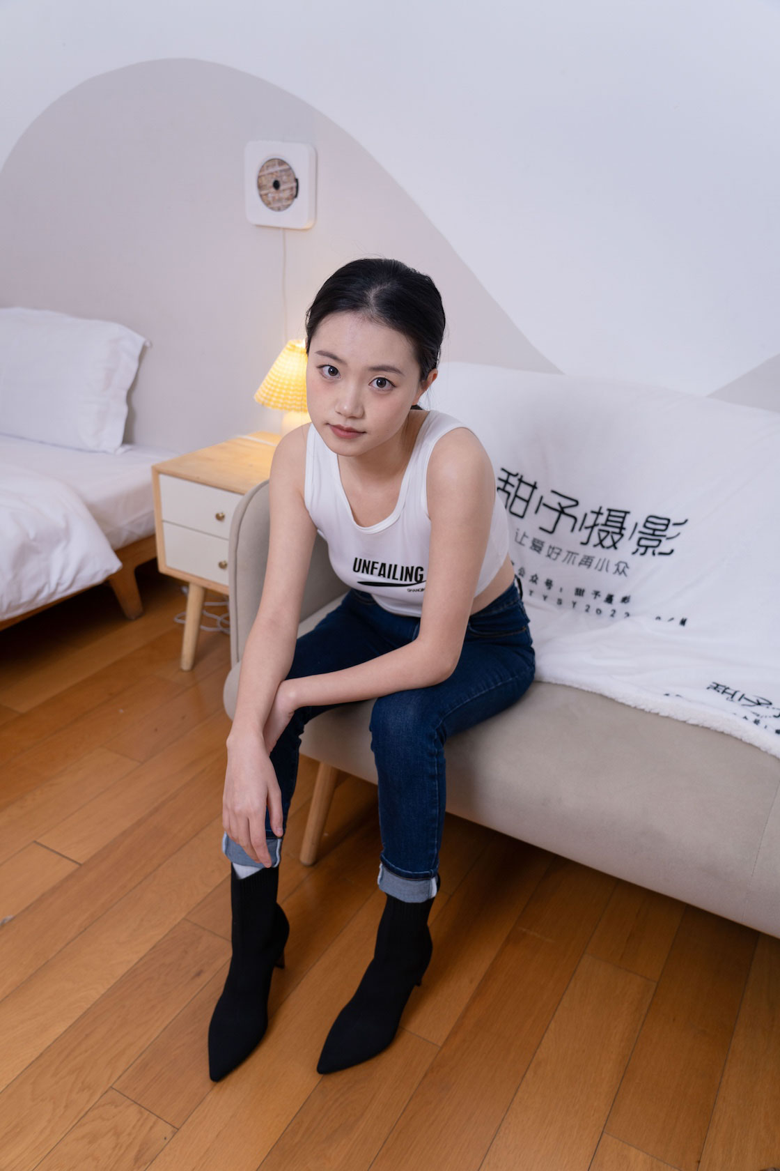 资讯|甜予摄影 &#8211; NO.069期 《齐齐》 短靴，人字拖，短白棉袜，长白棉袜，裸足