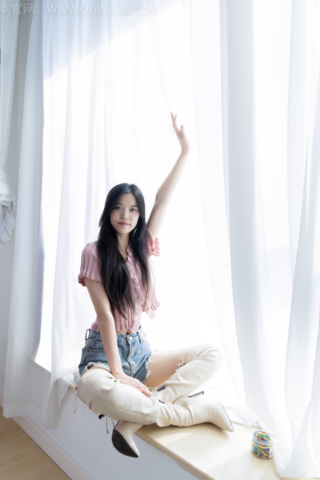 资讯|物恋传媒 &#8211; NO.2023期 《茯苓》 高跟长靴，短白棉袜，裸足，物恋传媒，物恋摄影映画