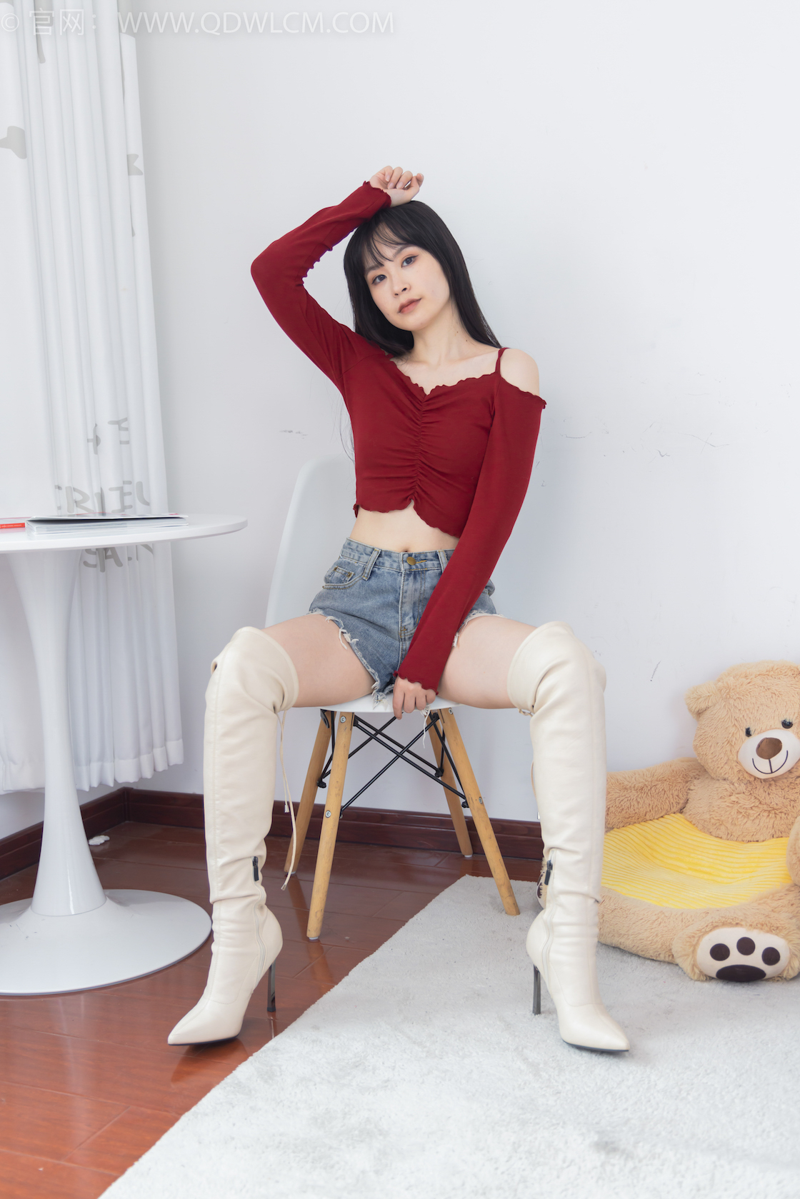 资讯|物恋传媒 &#8211; NO.2026期 《兮兮》 长靴，白棉袜，裸足，物恋传媒，物恋摄影映画