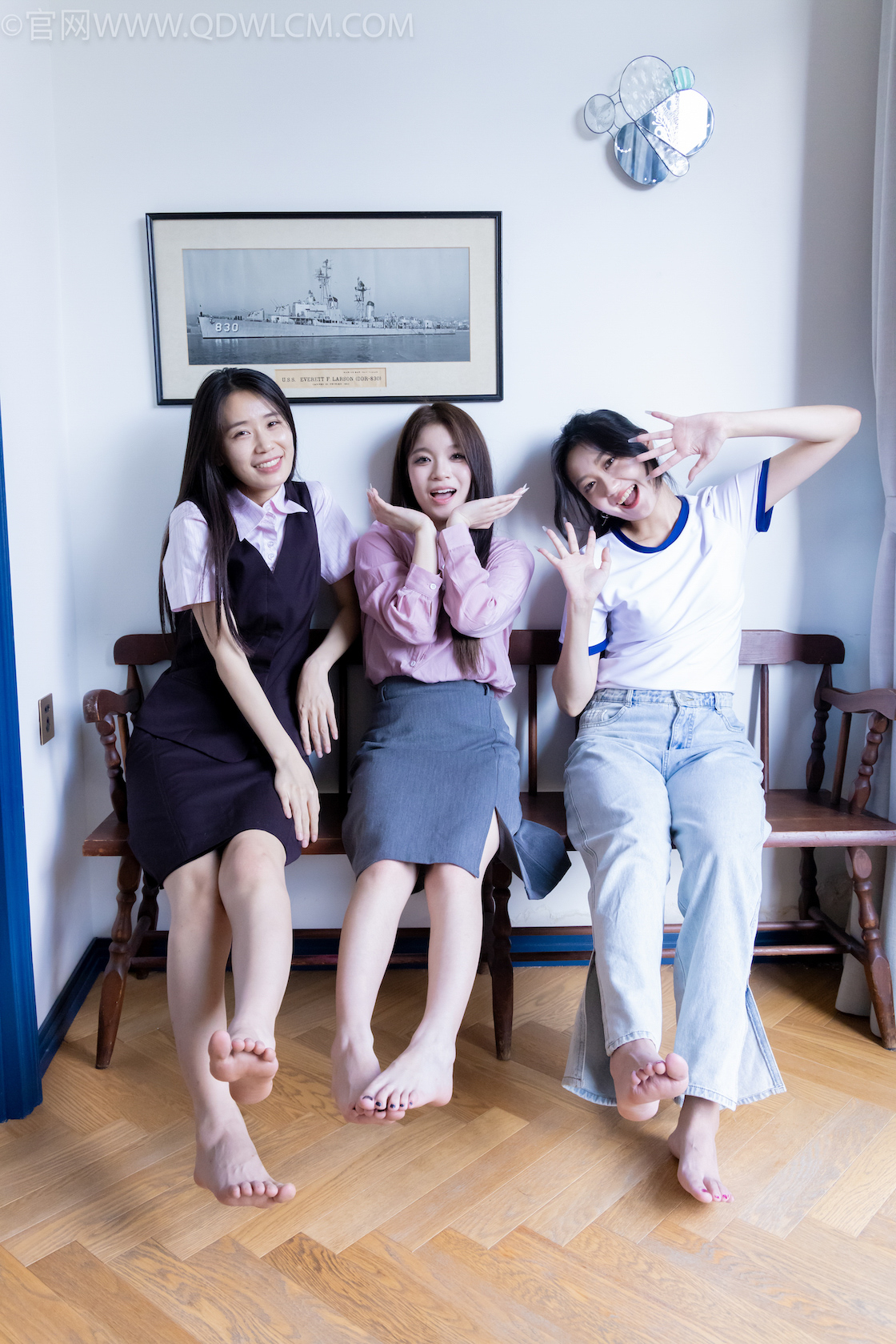 资讯|物恋传媒 &#8211; NO.2143期 《菜菜小敏闪闪》 高跟鞋，板鞋，皮鞋，厚白丝，黑丝[脚尖加固款]，白棉袜，裸足，浴缸