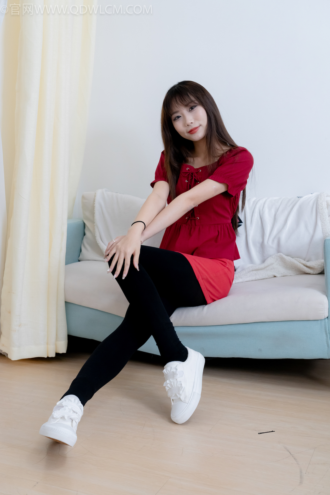 资讯|物恋传媒 &#8211; NO.2185期 《泡泡》 板鞋，黑色踩脚裤，自然穿脏白棉袜[很脏]，物恋传媒，物恋摄影映画