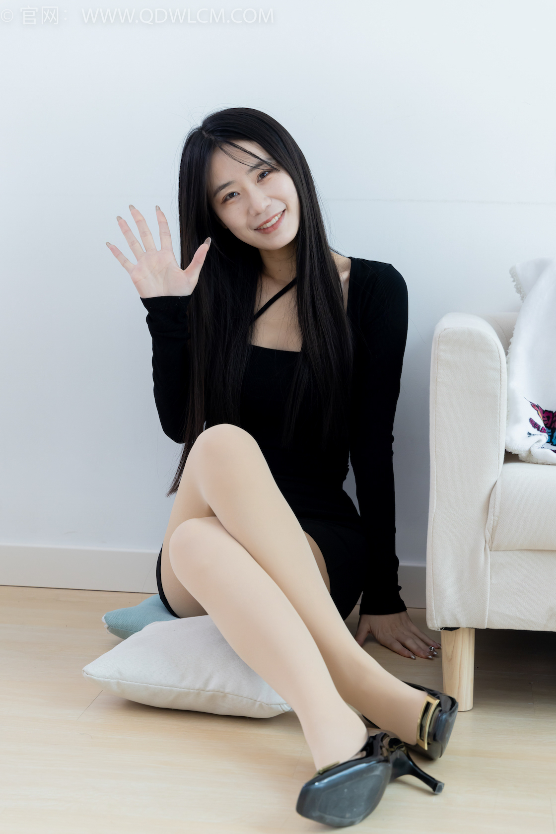 资讯|物恋传媒 &#8211; NO.2298期 《菜菜》 高跟鞋，厚肉丝，肚子痛揉肚子剧情，物恋传媒，物恋摄影映画