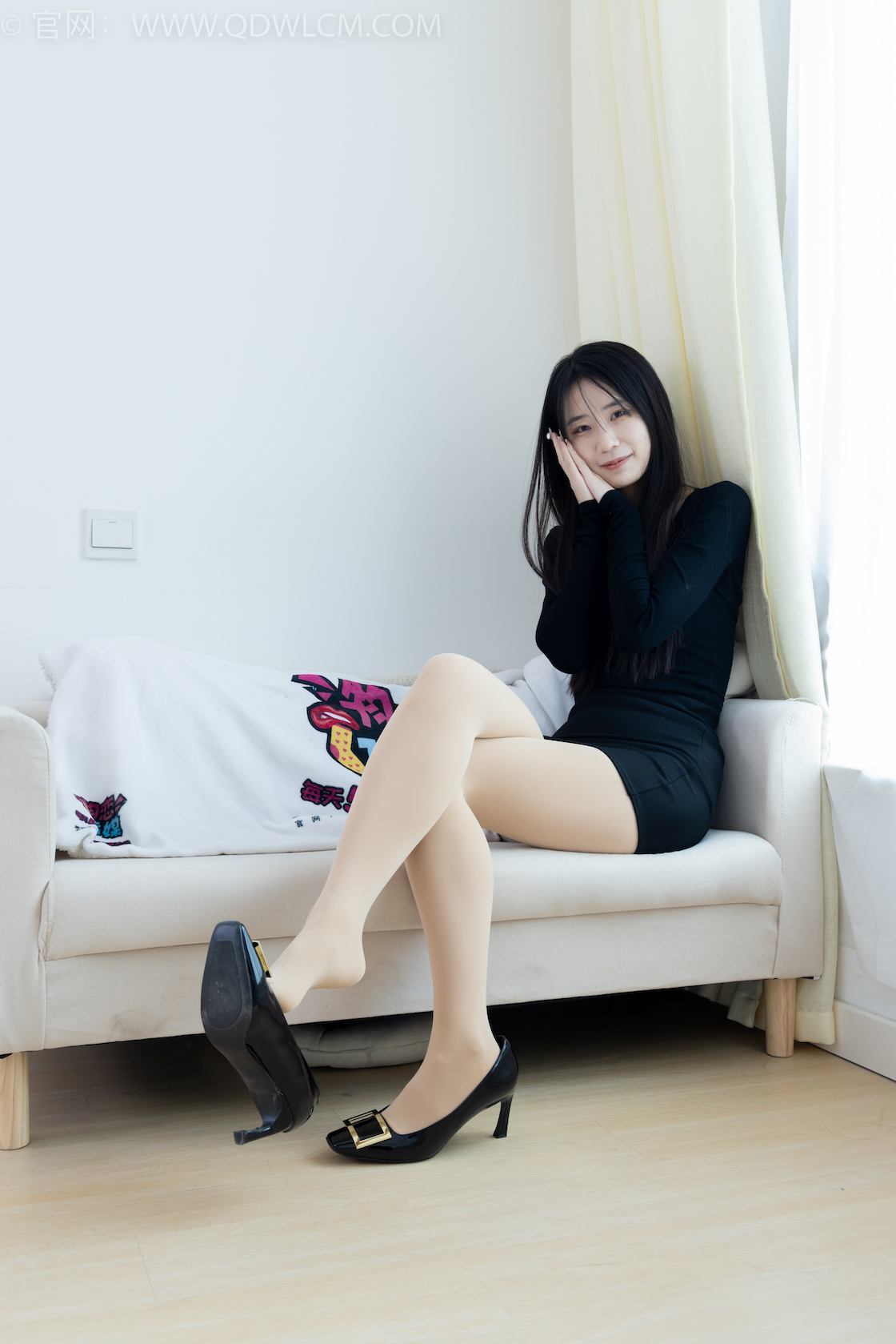 资讯|物恋传媒 &#8211; NO.2298期 《菜菜》 高跟鞋，厚肉丝，肚子痛揉肚子剧情，物恋传媒，物恋摄影映画