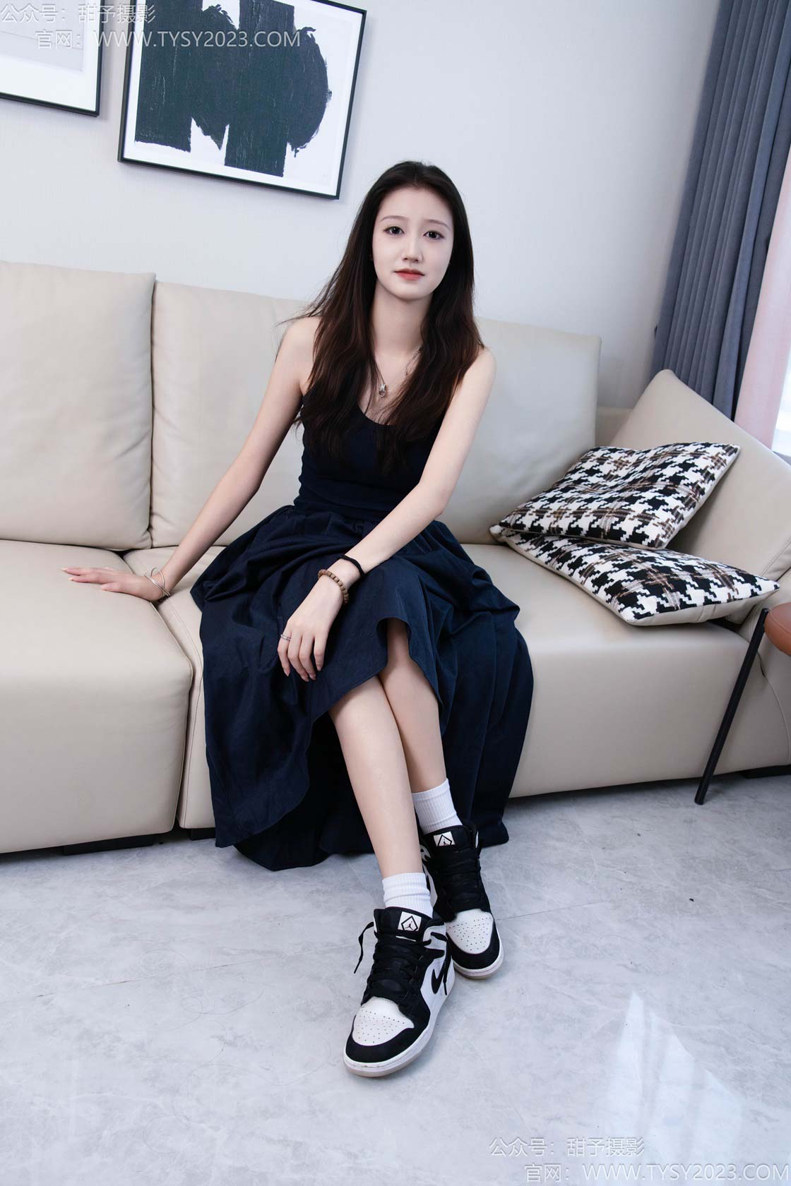 资讯|甜予摄影 &#8211; NO.227期 《玫瑰》 板鞋，白棉袜，裸足