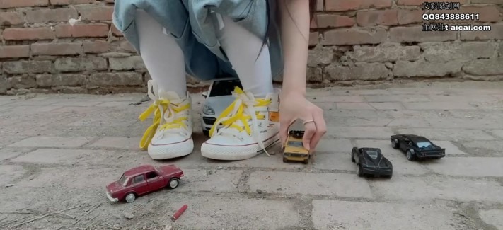 资讯|crush 《小熏》户外拆解玩具车 [21分24秒]