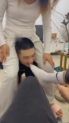 直播视频 《Qi7》情侣主-强制暴揍绿帽奴 [17分26秒]