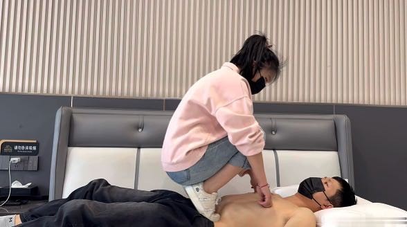 女王女主 《素人高中生》可爱贝壳头板鞋踩踏 [48分56秒]