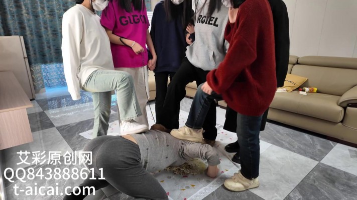 女王女主 『chnnsct1818』脏黑馒头混合圣水喂食贱狗 [48分56秒]