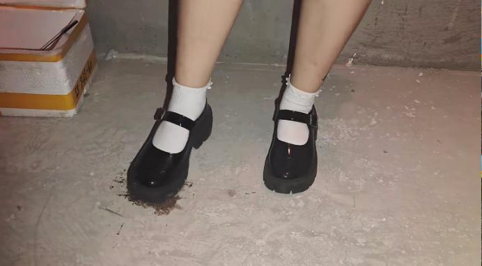 资讯|crush 玛丽珍 踩小鱼（含鞋内 袜内） [13分59秒]