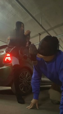 直播视频 《缈缈》长靴白袜S车库处刑跟踪狂 [30分19秒]