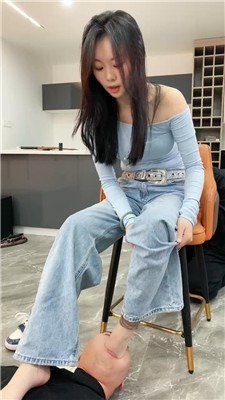 直播视频 《麋鹿银儿》深喉专场 [48分56秒]