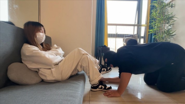 资讯|子怡工作室 《小鲨鱼殿下》日常耐克踩手 [23分34秒]