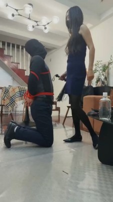 直播视频 《苒溪》反抗就绑起来虐废 [30分19秒]