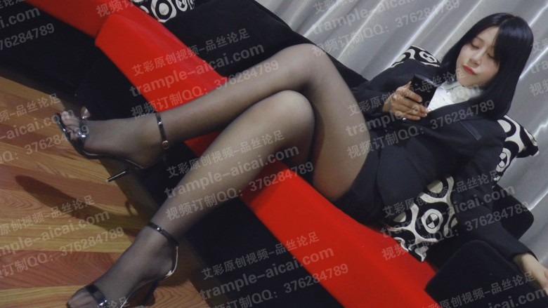 品丝论足 《品丝论足》白领温妮-黑丝女王 [32分35秒]