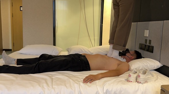 资讯|女王女主 《新春福利》素人研究生跳踩 [48分56秒]