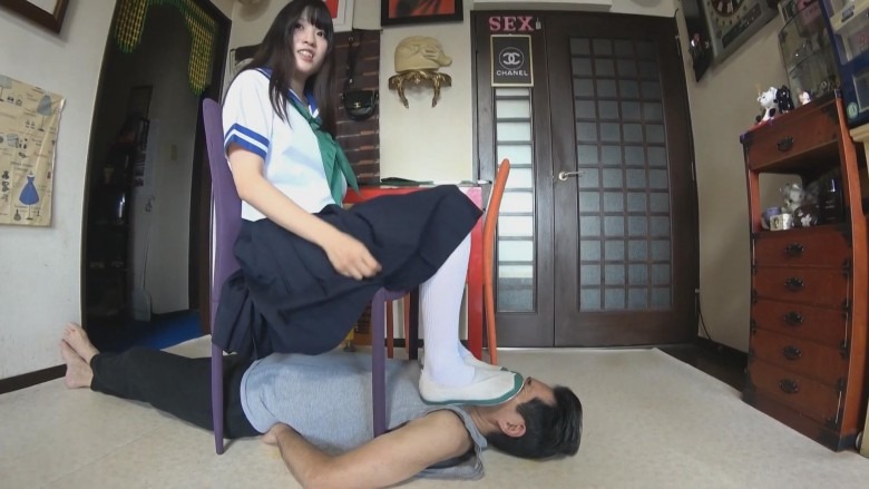 日韩调教 《1080P》足彩馆最新DY-8长筒袜学生装踩踏 [48分56秒]