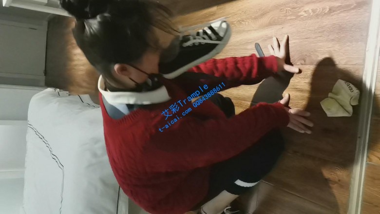 女王女主 《校园女M系列》帆布鞋吃棉袜羞辱女M《三》 [30分19秒]