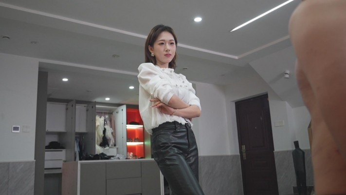 女王女主 全国第一纯粹脚耳光侧踢头踹头大型专场 [48分56秒]