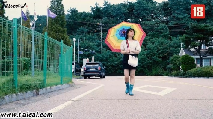 日韩调教 家教老师雨鞋内的脚被同学舔了 [48分56秒]