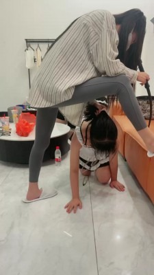 直播视频 《尤黎》双母畜-奴下奴-你们的女神我的狗 [30分19秒]