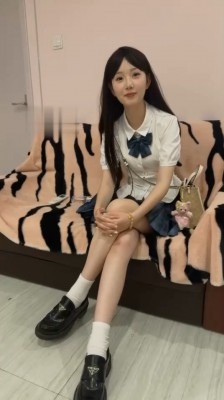 直播视频 《狗哥》开发JK皮鞋白袜素人小姐姐 [48分56秒]